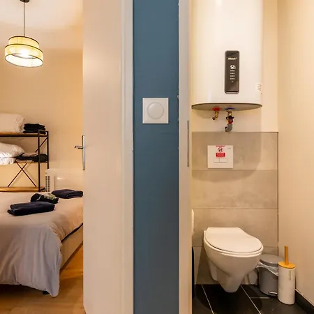 Cote Cour - 9 Min Des Sanctuaires - Moderne & Equipe - Jusqu'a 4 Couchages Apartament