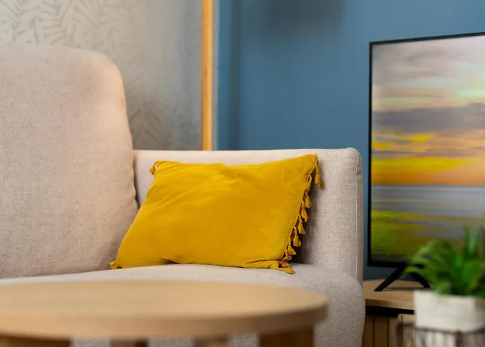 Cote Cour - 9 Min Des Sanctuaires - Moderne & Equipe - Jusqu'a 4 Couchages