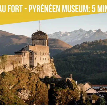 Appartement Cote Cour - 9 Min Des Sanctuaires - Moderne & Equipe - Jusqu'a 4 Couchages