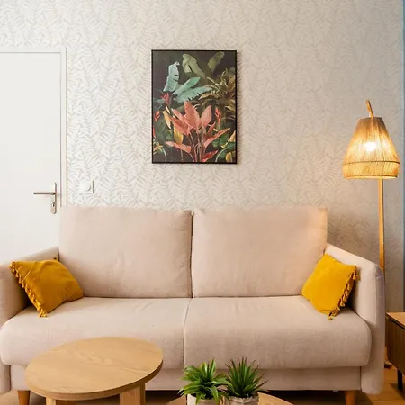 Διαμέρισμα Cote Cour - 9 Min Des Sanctuaires - Moderne & Equipe - Jusqu'a 4 Couchages